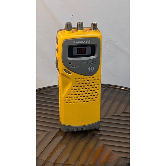 RadioShack Other - RadioShack CB Transceiver Unisex OS Yellow Fair 40 Channel Handheld 21-1679